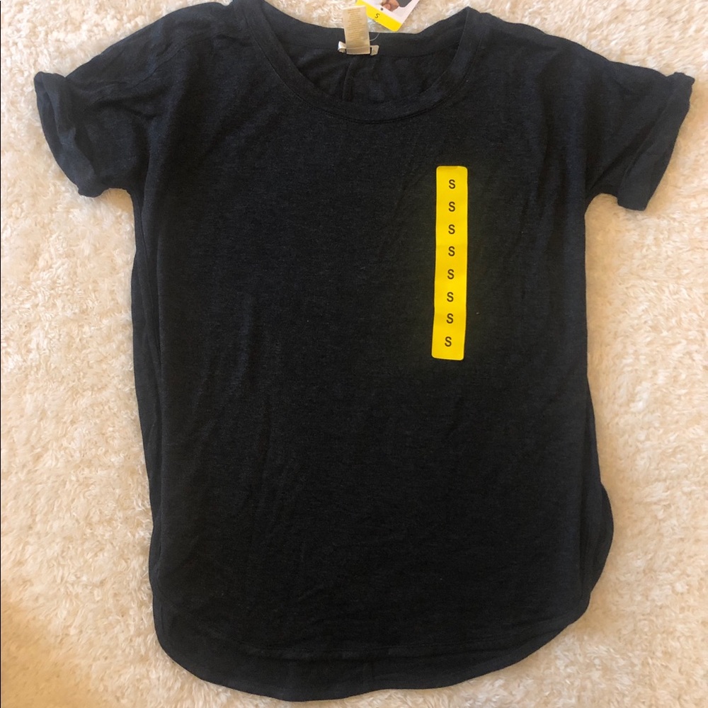 Black t shirt